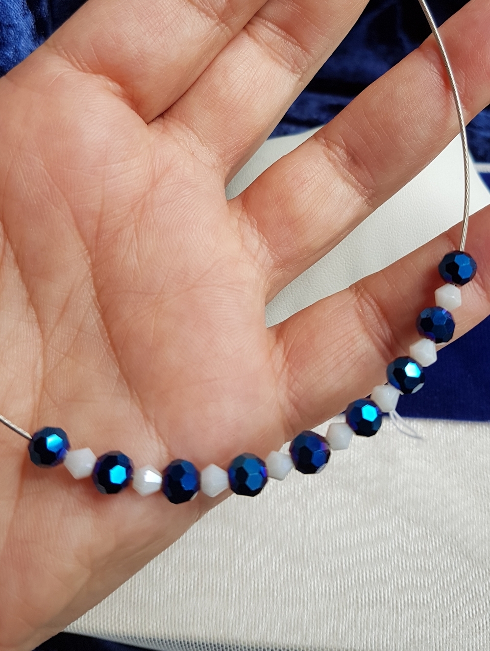 Swarovski Elements Metallic Blue & White Delicate Choker Necklace NEW - Picture 3 of 15